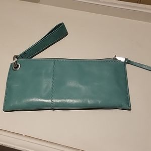 HOBO Vida wristlet